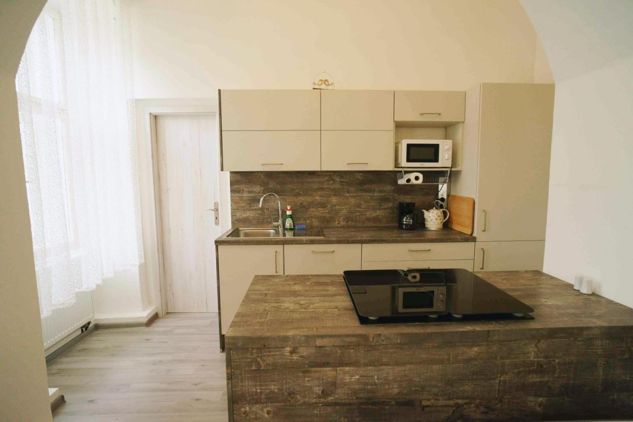 Apartmán U kostela Appartamento Loket Esterno foto