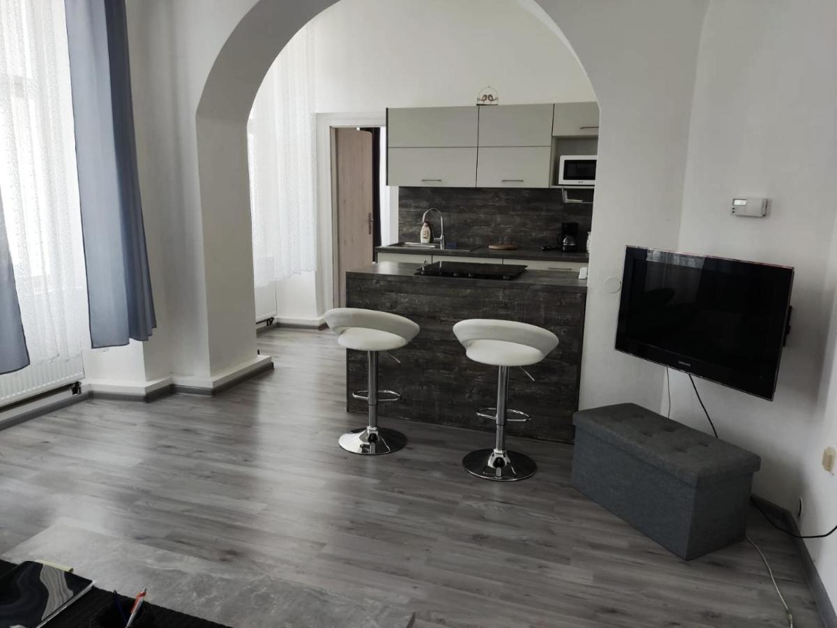 Apartmán U kostela Appartamento Loket Esterno foto